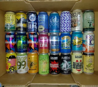 Lattine birra vuote da collezione