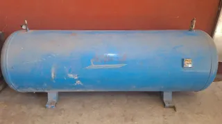 Compresor industrial Matei con calderín 1000L
