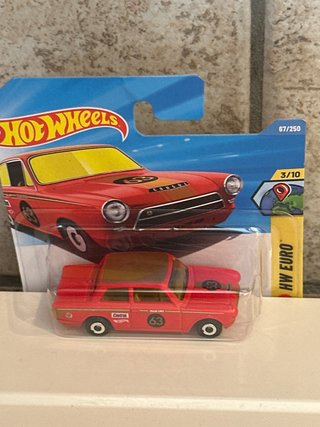 Hot Wheels Lotus Cortina 67/250