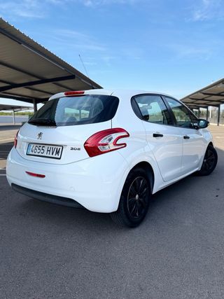 Peugeot 208 2013 Impecable !!