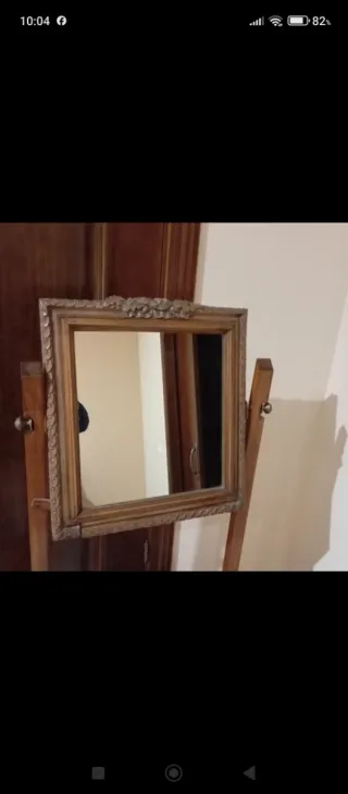 Antiguo lavabo palanganero de madera
