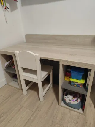 Cama infantil con cajones y escritorio a conjunto