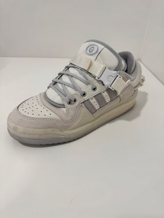 Adidas x Bad Bunny Buckle Low Zapatilla Gris/Blanc