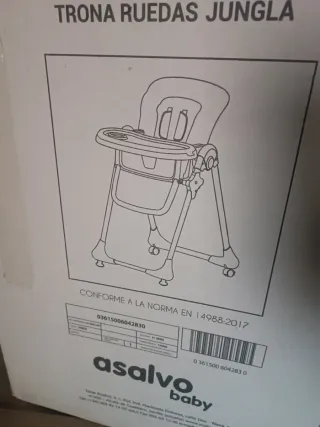 Trona de bebé con estampado infantil