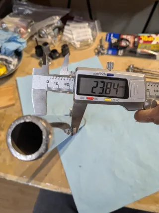 Tija BH. Diámetro 24mm