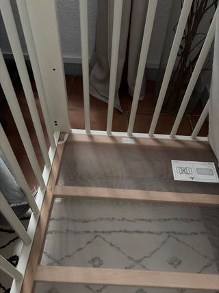 Cuna de bebé blanca Ikea incluye colchon