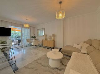 Piso en venta en Nueva Andalucía centro en Marbella