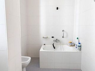 Piso en venta en Crta. De la Sierra en Granada