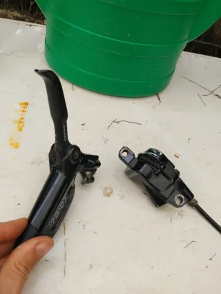 Frenos SRAM Level T