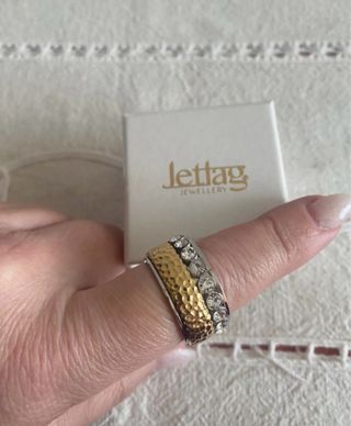 Anel Jetlag Dourado e Prateado Tamanho 20