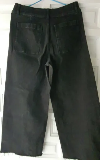Pantalones anchos verde y negro