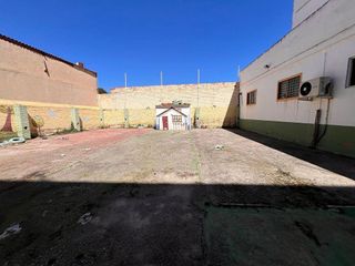 Local comercial en venta en Parque de la Bombilla-Pla de Rascanya en Llíria