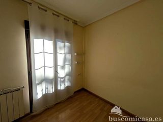 Local comercial en alquiler en Linares