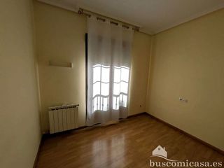 Local comercial en alquiler en Linares