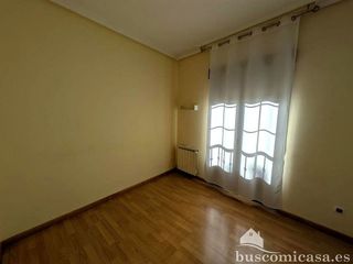 Local comercial en alquiler en Linares