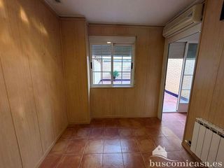 Local comercial en alquiler en Linares