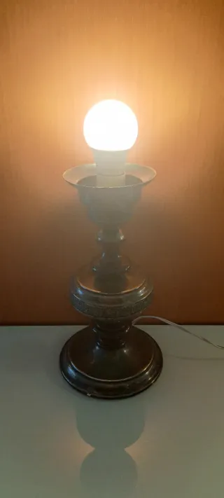 Pie de lámpara de mesa metal