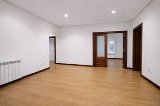 Piso en alquiler en Centro - Ayuntamiento en Santander