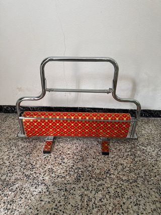 Soporte para rollo de papel de regalo