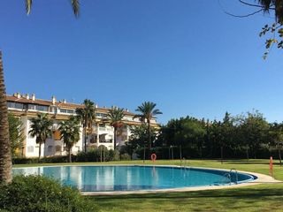 Piso en venta en Nueva Andalucía centro en Marbella