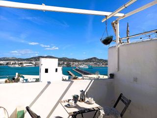Casa adosada en alquiler en Dalt de la Vila - La Marina en Ibiza/Eivissa