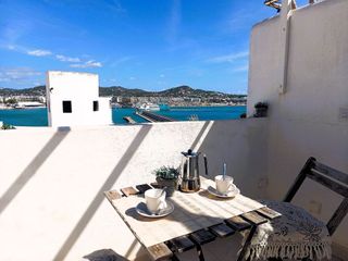 Casa adosada en alquiler en Dalt de la Vila - La Marina en Ibiza/Eivissa