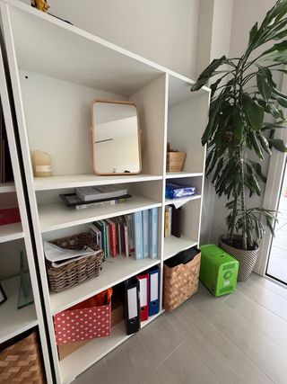 Estantería blanca IKEA VIHALS