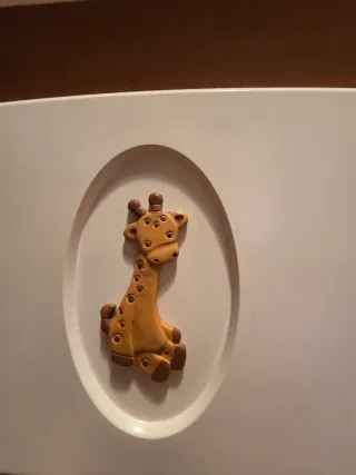 Cómoda 5 cajones madera y plástico