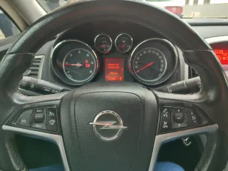 Opel Astra 2013