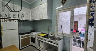 Piso en venta en Carolinas Bajas en Alicante