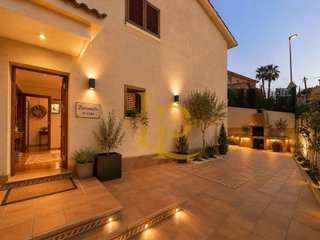 Chalet en venta en Altamira - Canaletes en Cerdanyola del Vallès