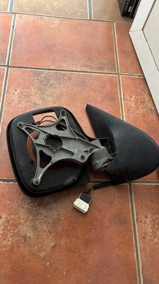 Espejo derecho Peugeot Partner 2