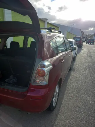 Toyota corolla verso 2005