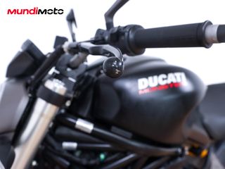 DUCATI MONSTER 821