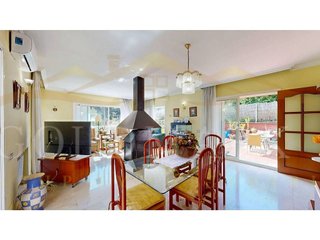 Chalet en venta en Corbera de Llobregat