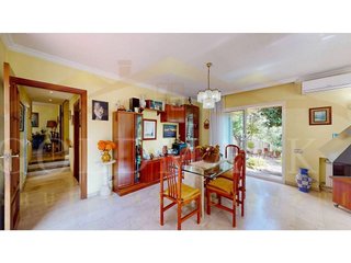 Chalet en venta en Corbera de Llobregat