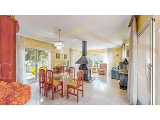 Chalet en venta en Corbera de Llobregat