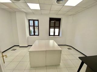 Oficina en alquiler en Centro Histórico en Málaga