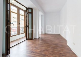 Piso en venta en El Grau en Valencia