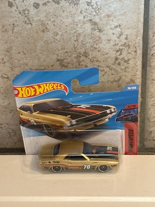 Hot Wheels 70 Dodge Hemi Challenger