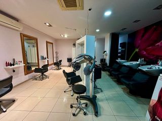 Local comercial en venta en La Nova Esquerra de l'Eixample en Barcelona