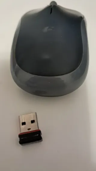 Ratón inalámbrico Logitech M185