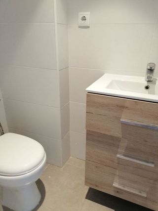 Local comercial en alquiler en Cardenal Benlloch en Mislata