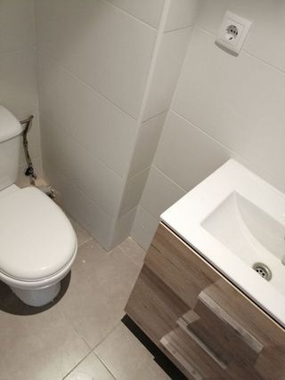 Local comercial en alquiler en Cardenal Benlloch en Mislata