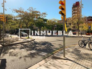 Local comercial en alquiler en Vila de Gràcia en Barcelona