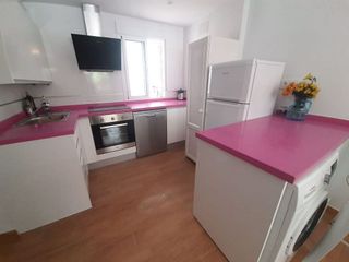 Piso en alquiler en Cruz Roja en Sevilla