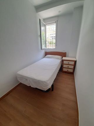 Piso en alquiler en Cruz Roja en Sevilla