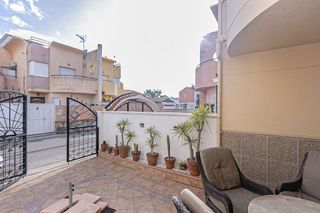 Chalet en venta en La Siesta - El Salado - Torreta en Torrevieja