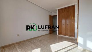 Ático en venta en Ensanche - Diputación en Alicante