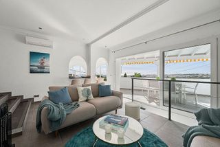 Casa pareada en venta en Nueva Andalucía centro en Marbella